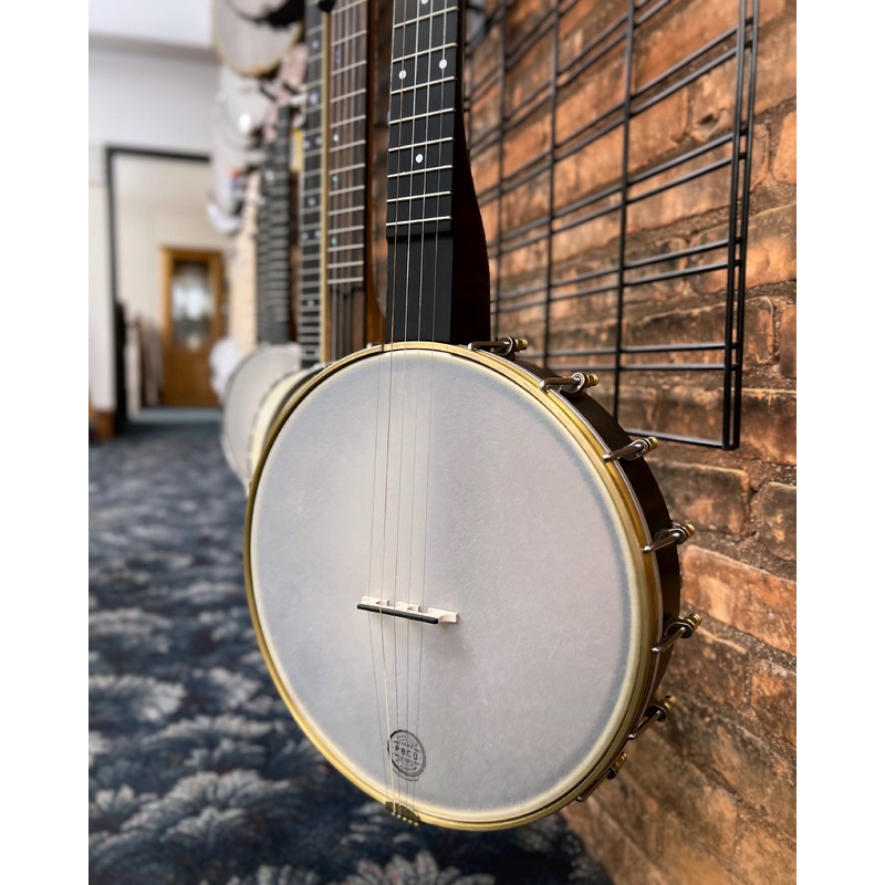 Pisgah Woodchuck 12 Openback Banjo & Gigbag