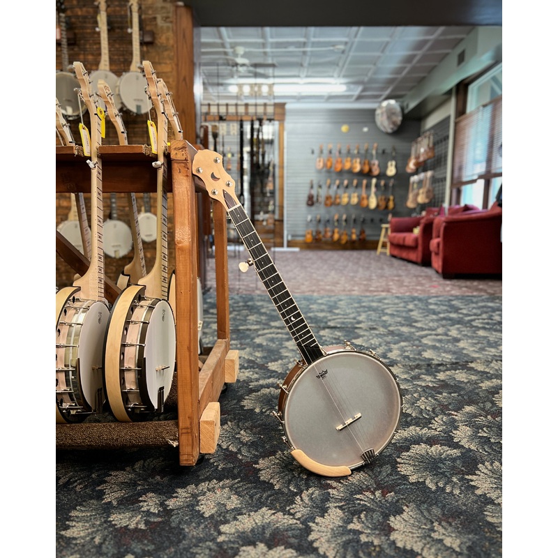 Gold Tone HM-100 High Moon A-Scale Openback Banjo & Case